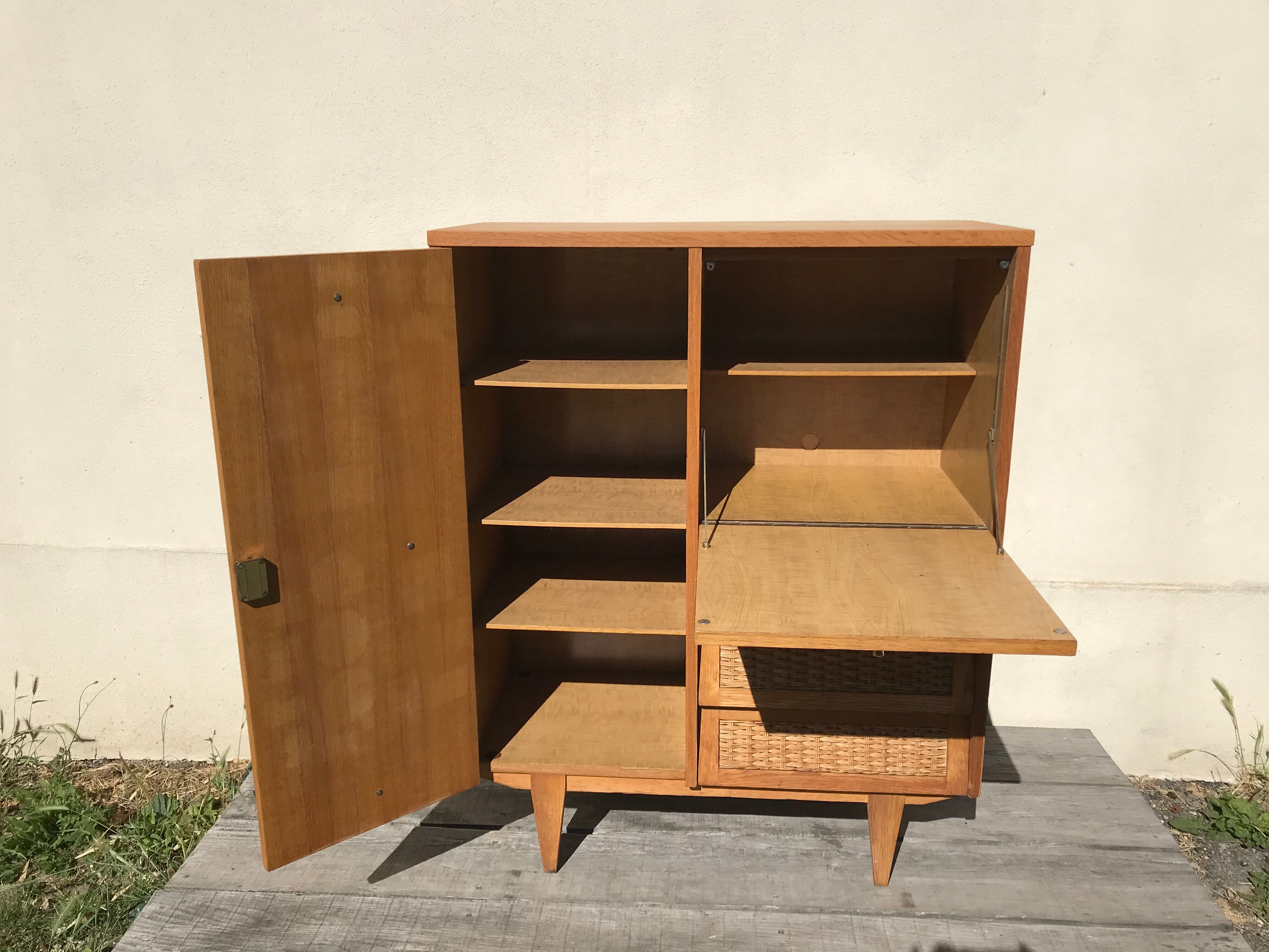 Vintage chene and rattan cabinet 60