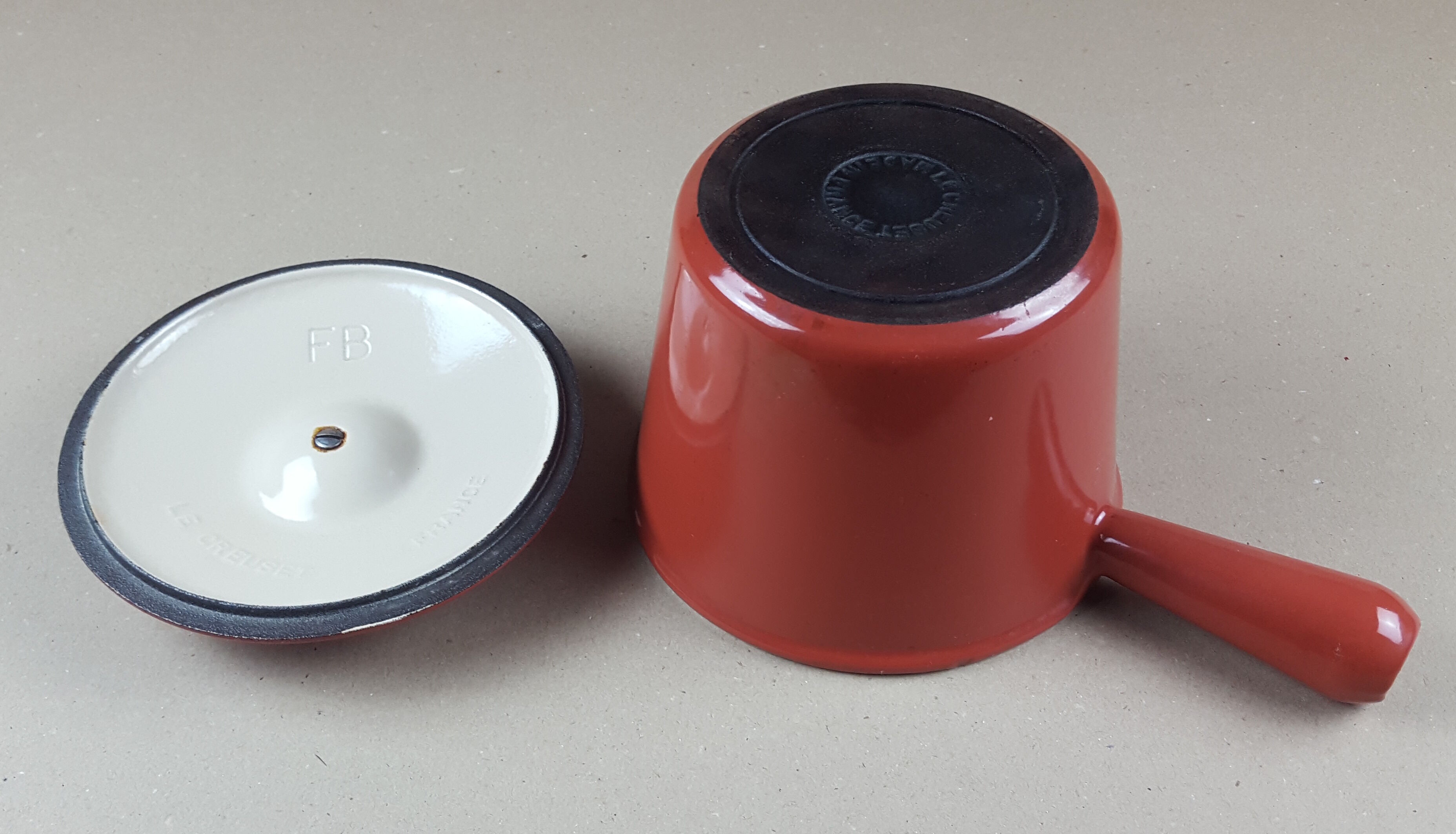 Caquelon pour Fondue Marque Le Creuset Poelon