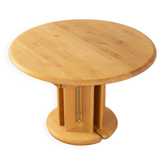Table à manger postmoderne