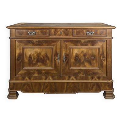 Buffet Louis-Philippe en noyer et loupe de noyer deux portes deux tiroirs