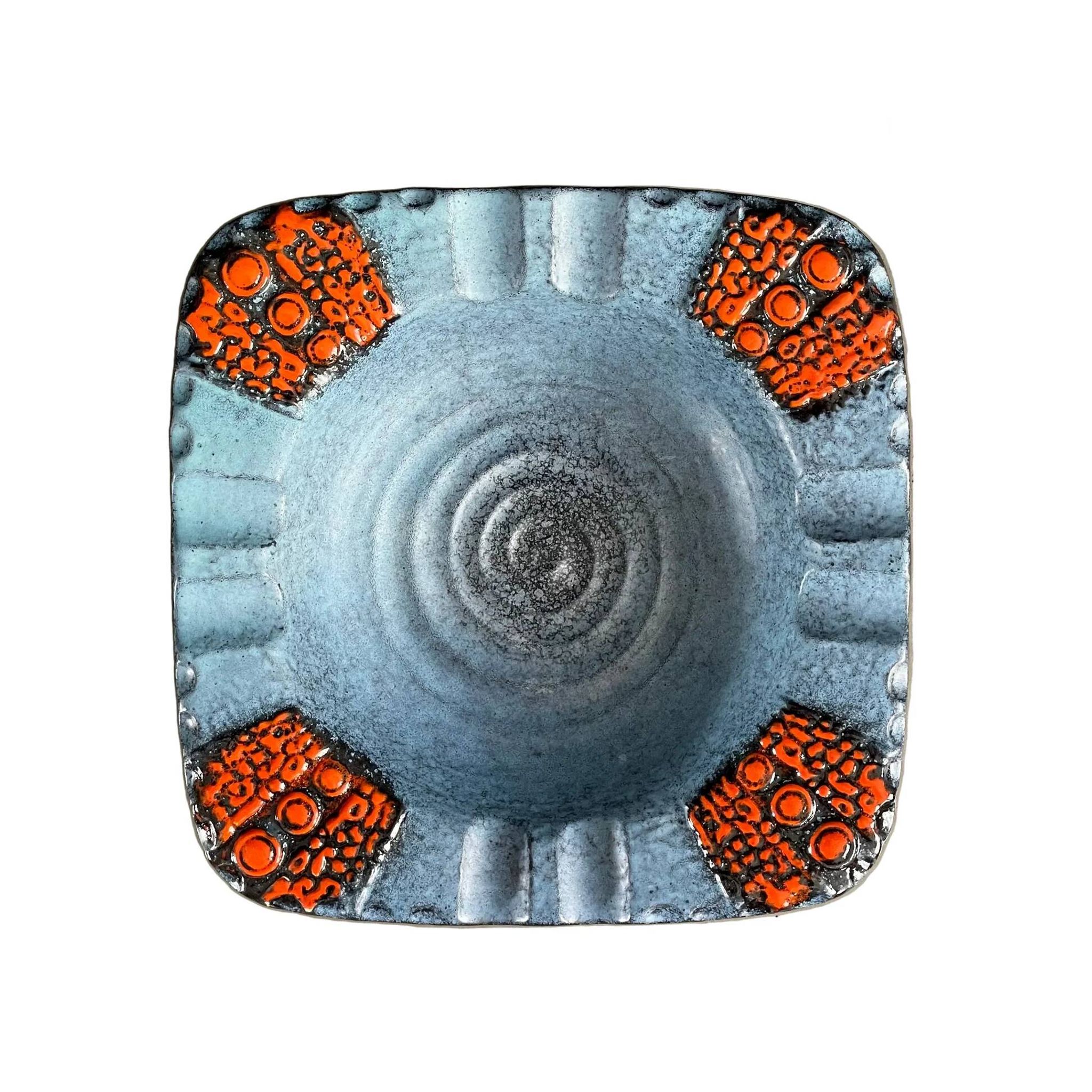 Dumler and Breiden fruit bowl, relief 70/26, West Germany, 1970s.
