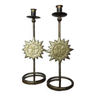 Pair of "sun" candlesticks in metal and wood from the 80s