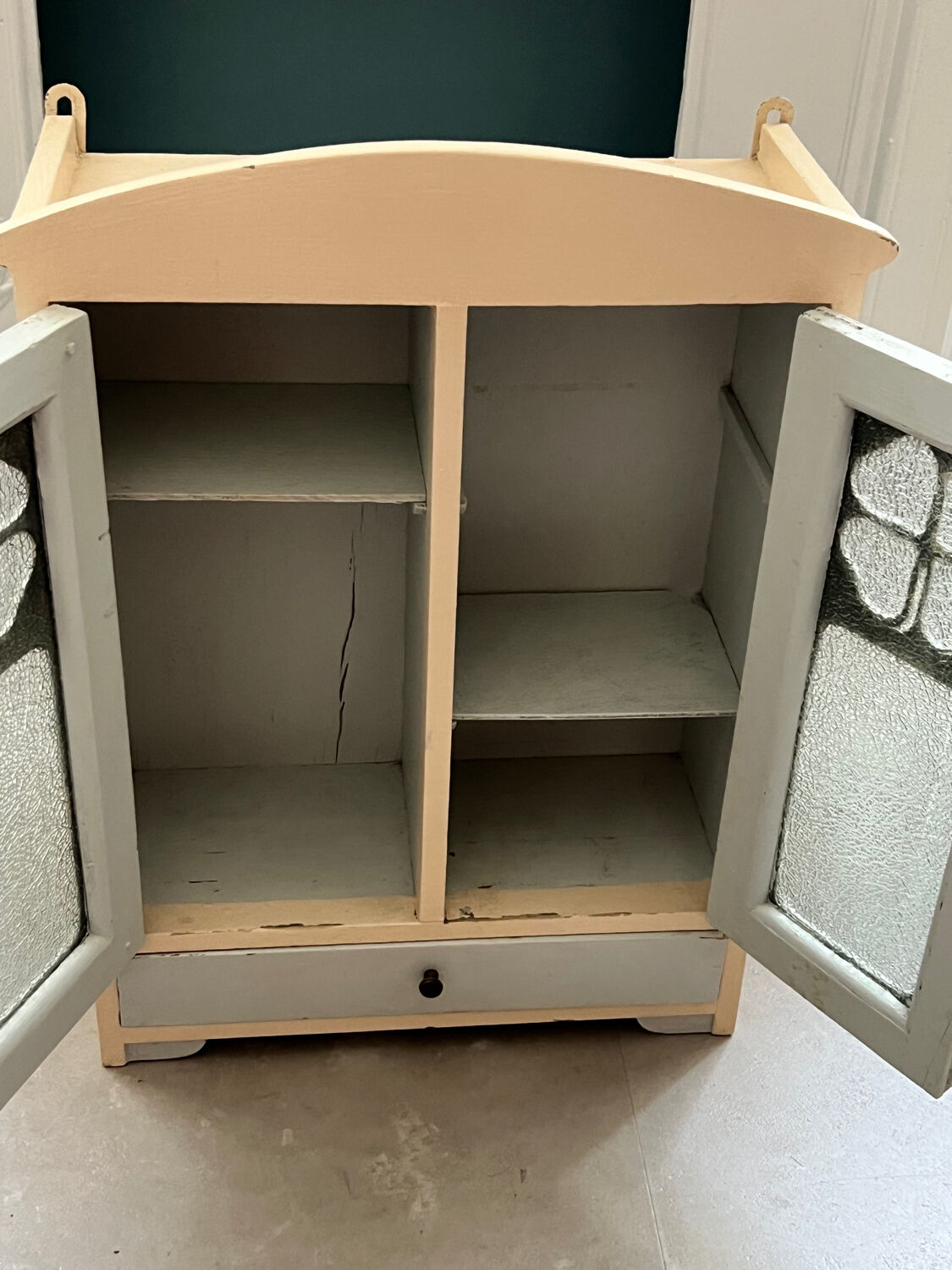 Small old medicine cabinet