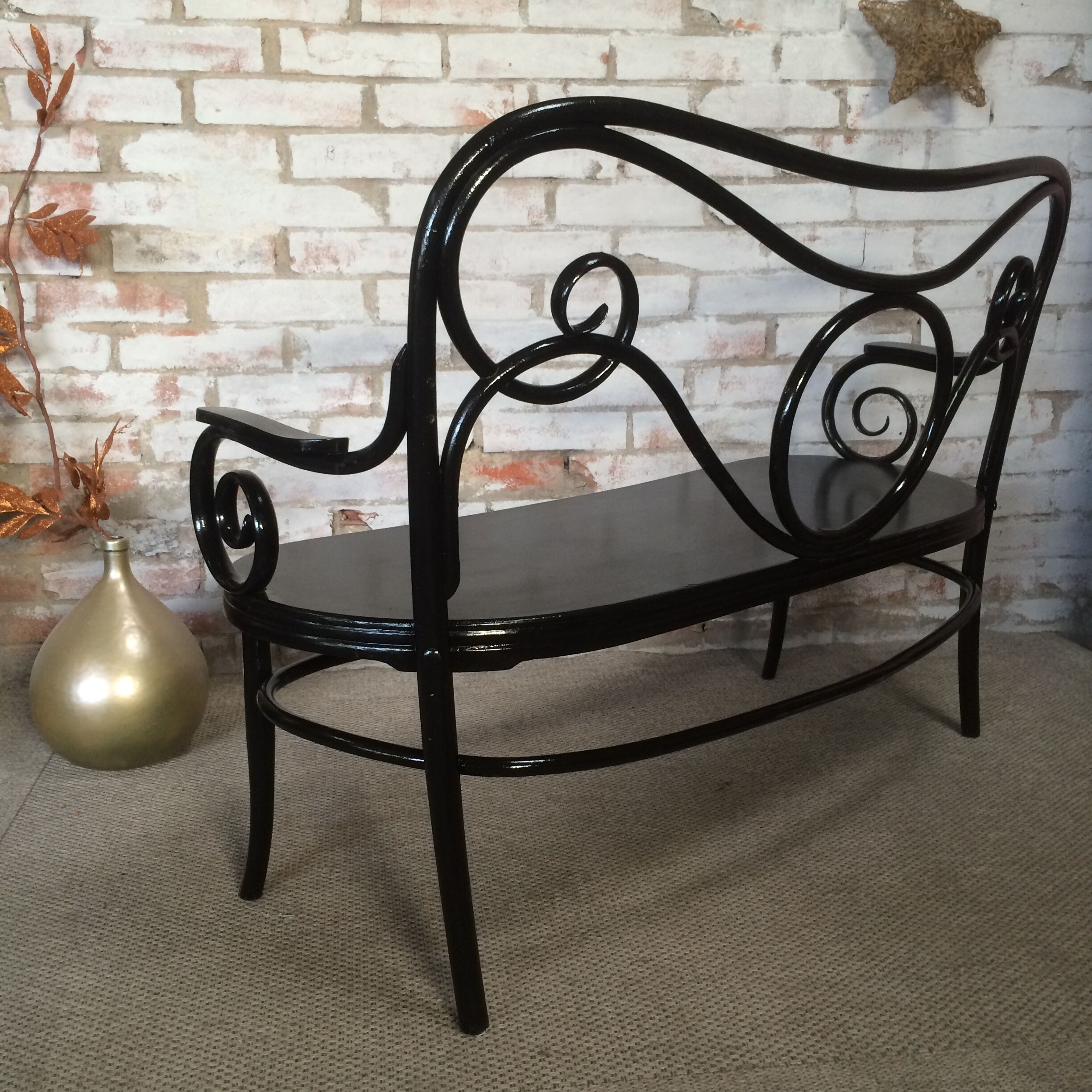 Banquette Thonet laqué noir