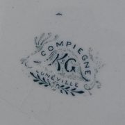 Dish or cake compiegne, terre de fer