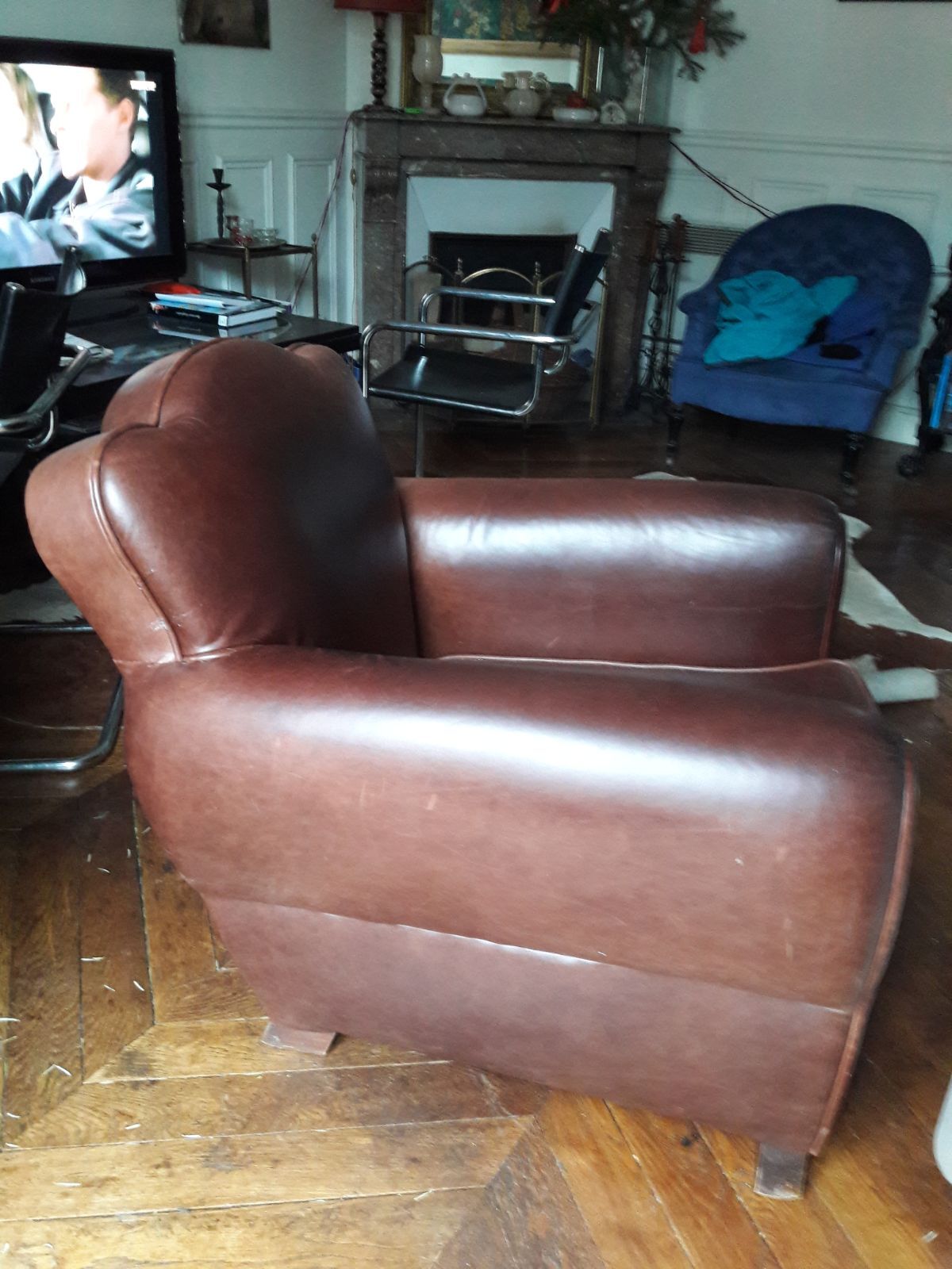 Art deco leather club Chair