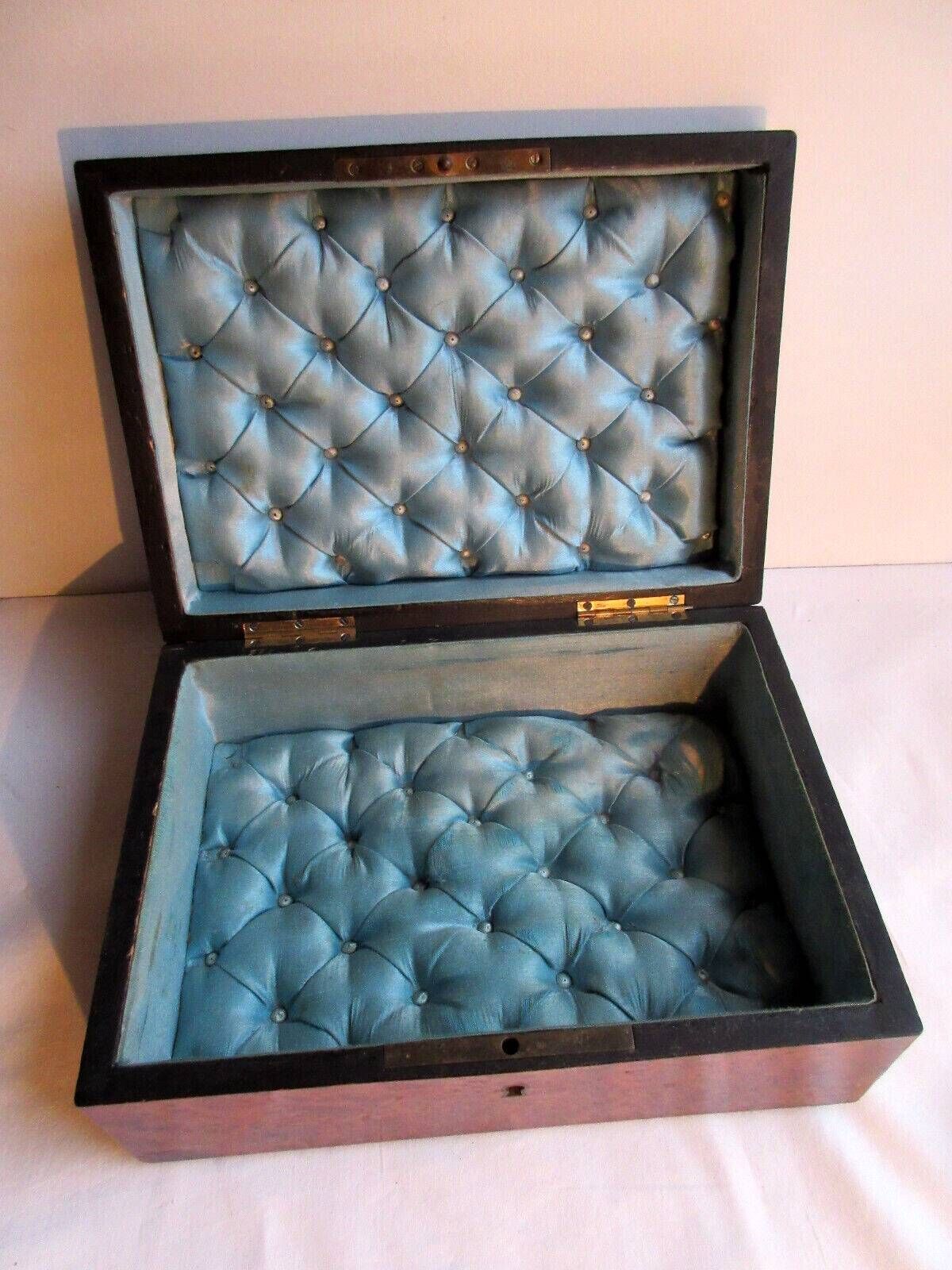 19th century Napoleon III box, blue silk padded jewelry box in elm burl