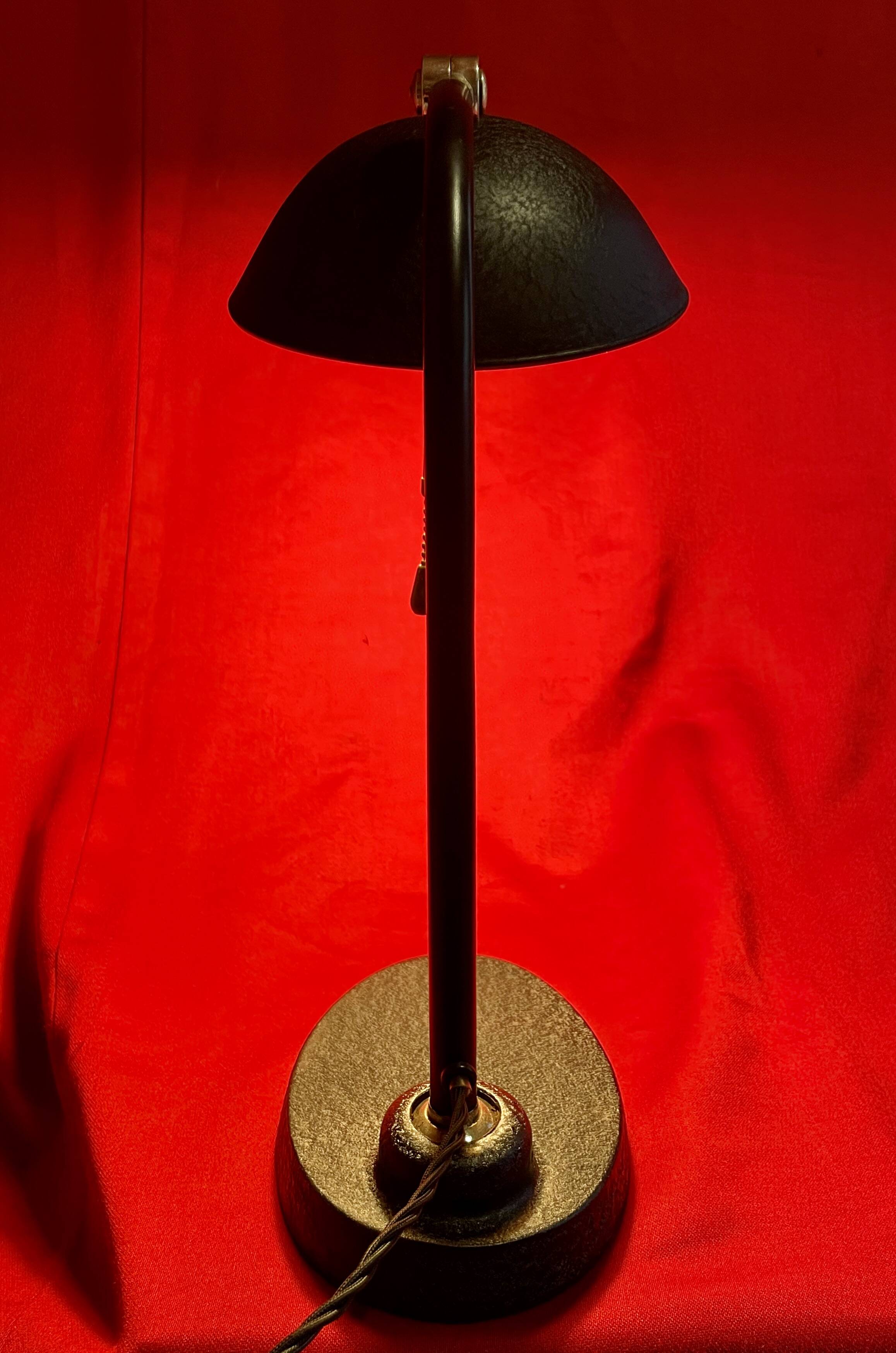 Bag turgi lamp 1930