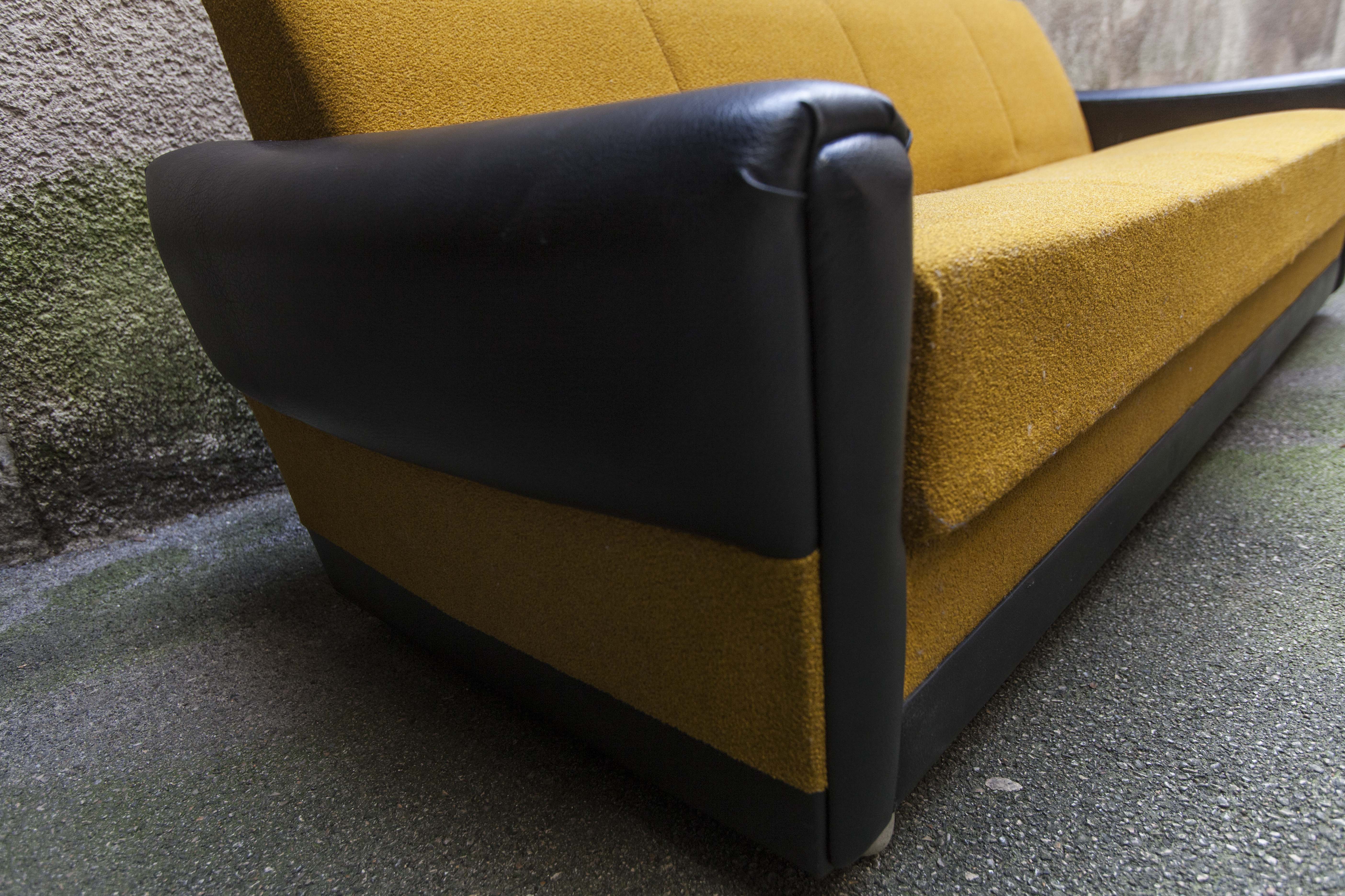 The 1970s gold and black Daybed couch