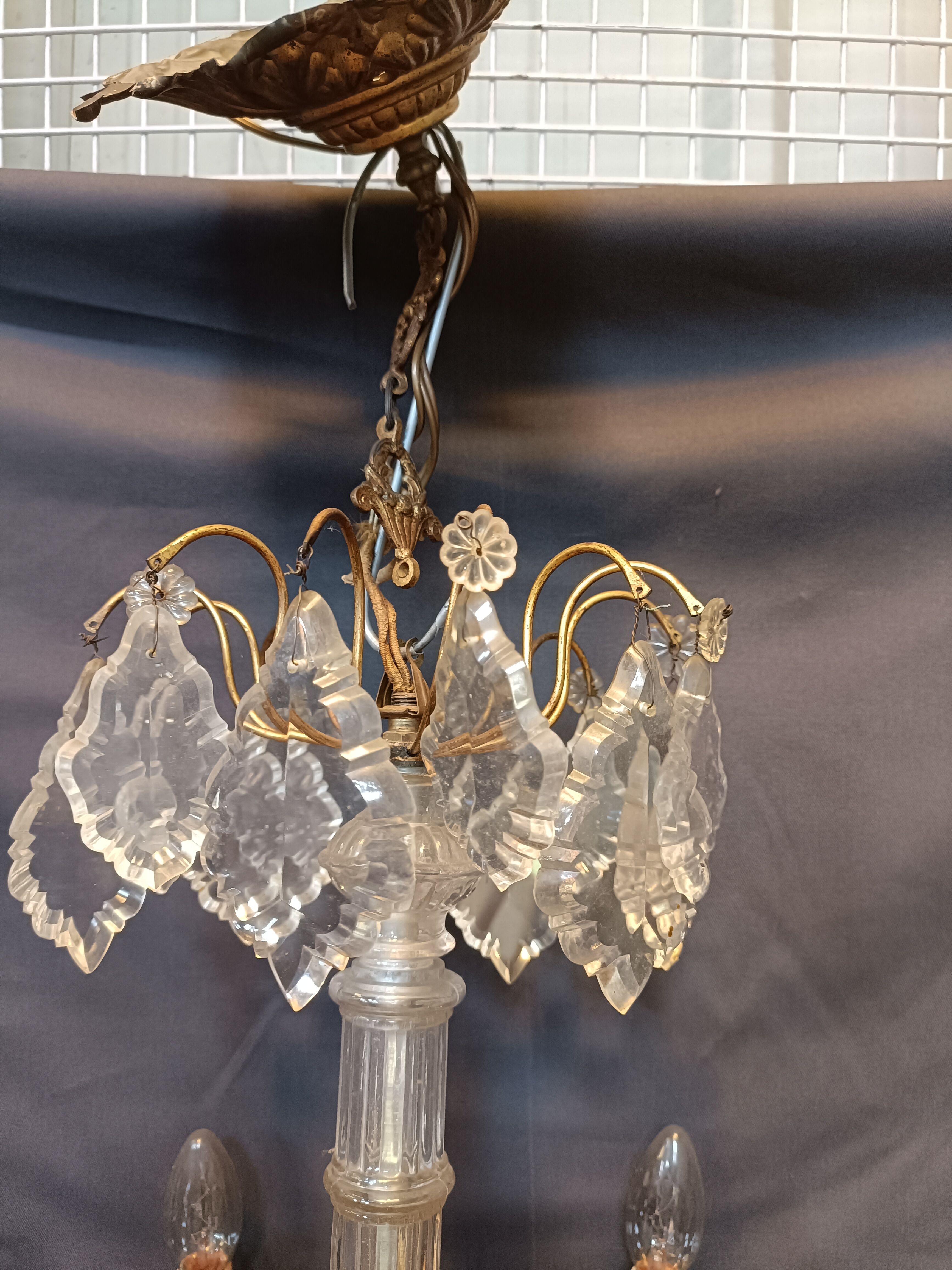 Crystal grapefruit chandelier, glass barrel