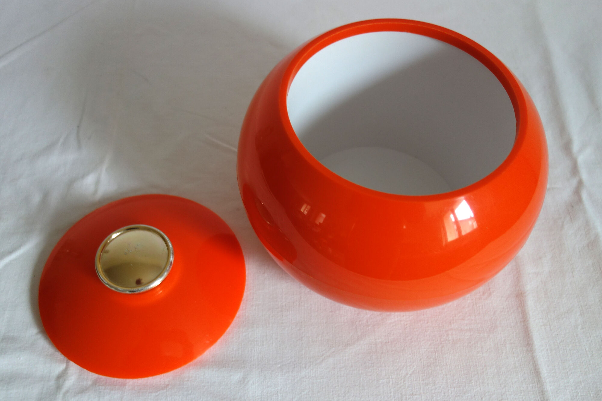 Vintage ice bucket 70s