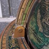 Globe Bar