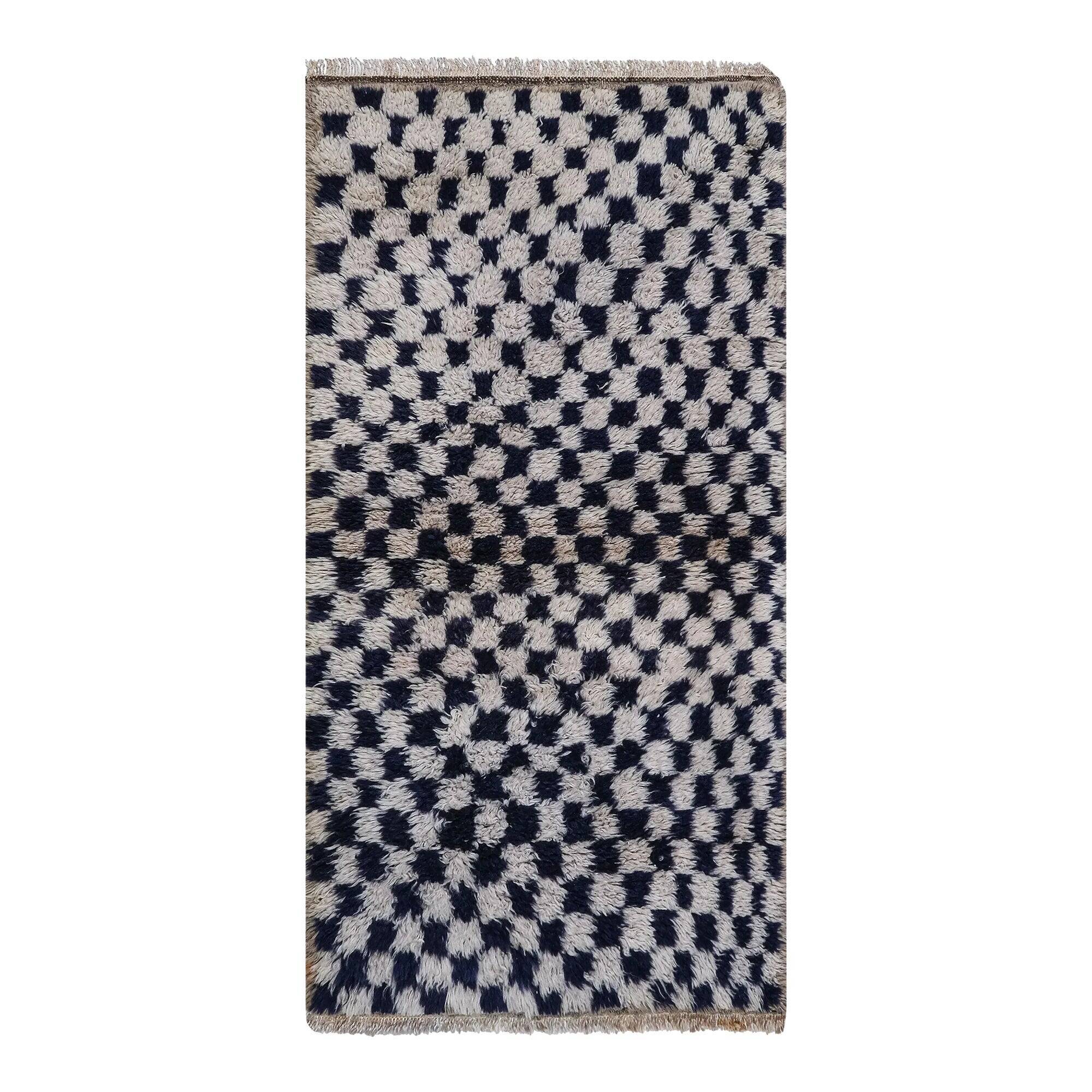 Vintage handmade Turkish rug 77x140 cm