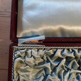 Filled silver pie shovel