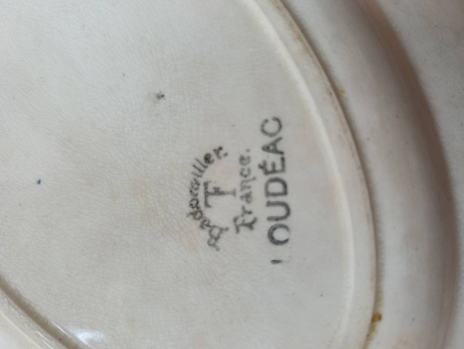 Plat de service ovale Badonviller modèle Loudéac
