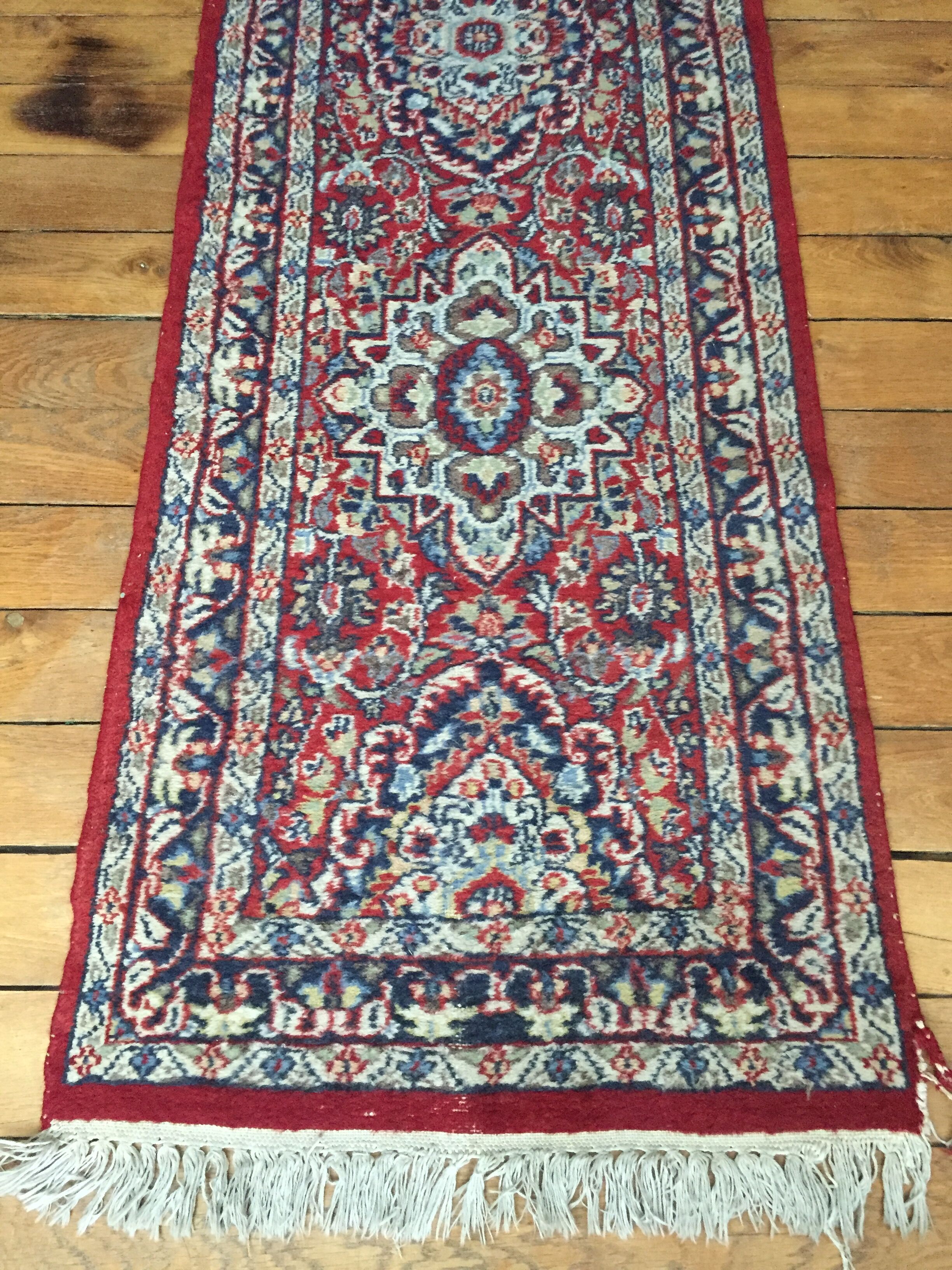 Long tapis vintage  247x60