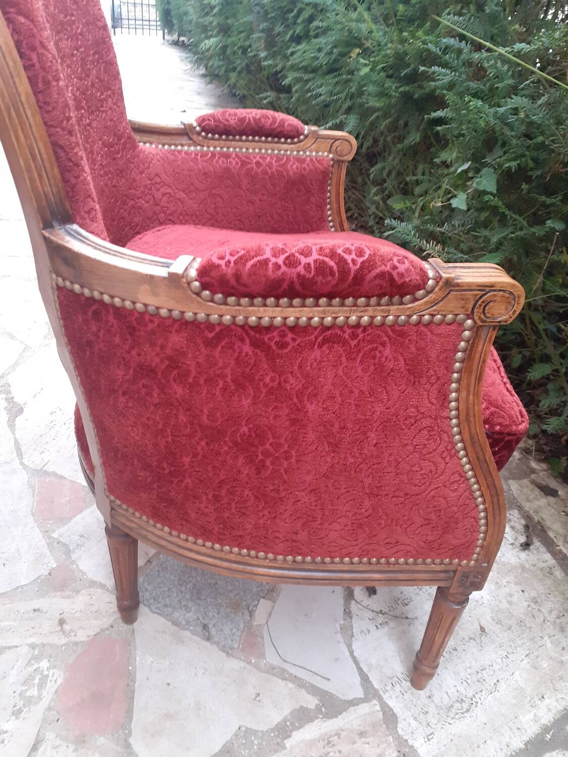 Lot 2 fauteuil voltaire médaillon bergère rouge bois sculpture