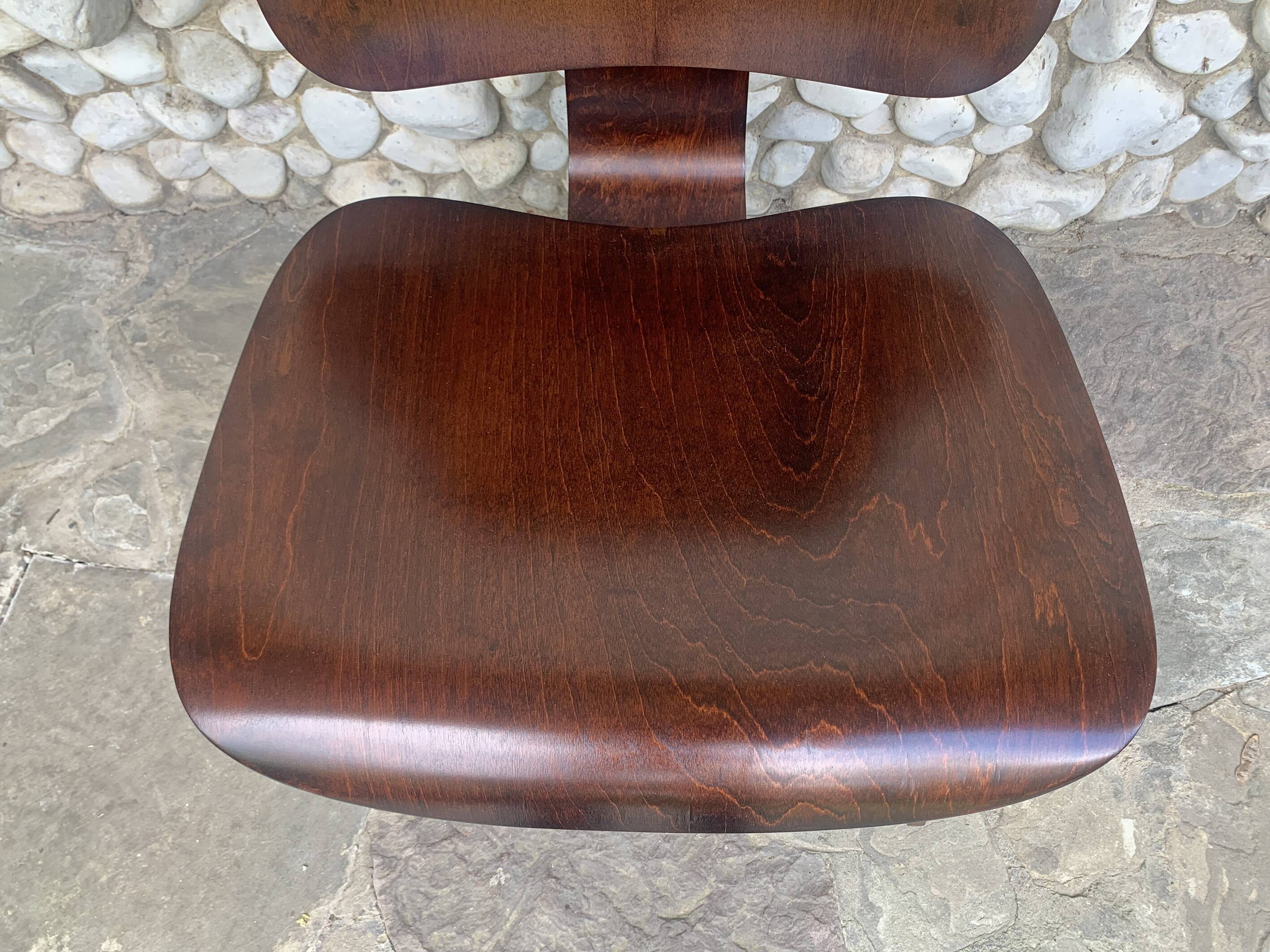 Fauteuil LCW Lounge Eames par Evans / Herman Miller 1950s