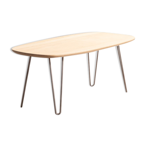 Table basse format squircle - pieds acier