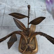Applique murale vintage en métal doré et fleurs