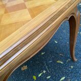 Table à manger rectangulaire extensible Louis XV en bois massif 220cm