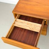 Bureau autoportant en teck avec porte et tiroirs, années 1970