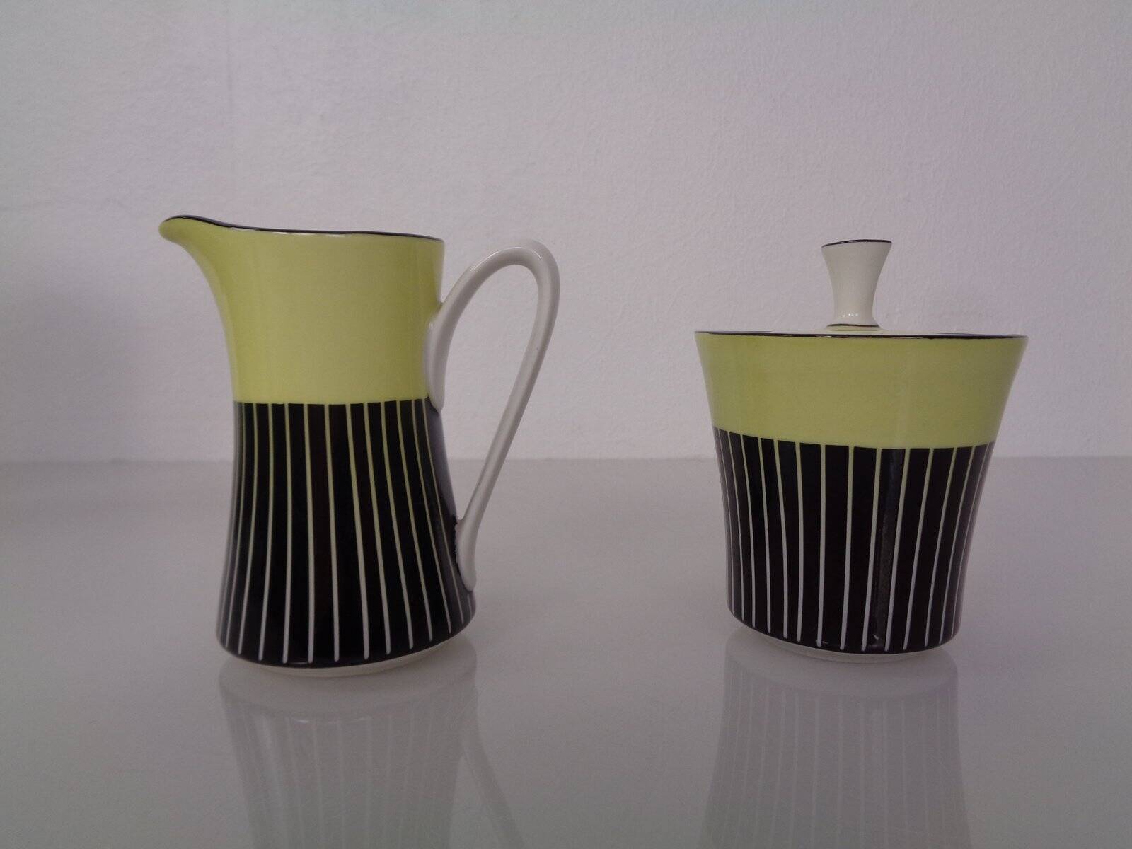 Coffee service for 6 from Vokstedt, Germany, 1950s, set of 17.