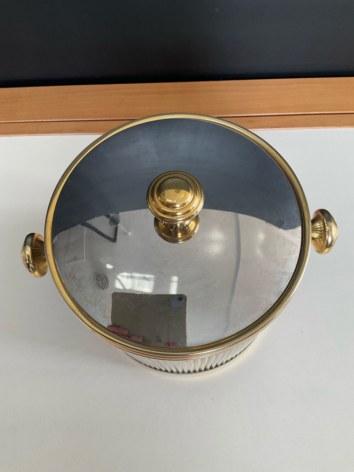 Vintage ice bucket from the 1970s.