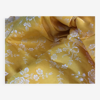 Yellow country tablecloth, 4 meters