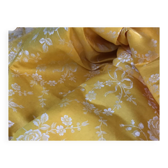 Yellow country tablecloth, 4 meters