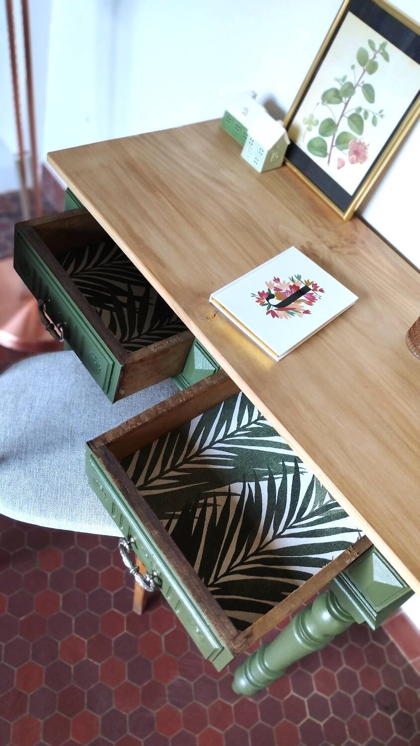 Bureau ancien Olive