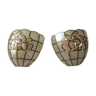 Paire d'appliques en nacre