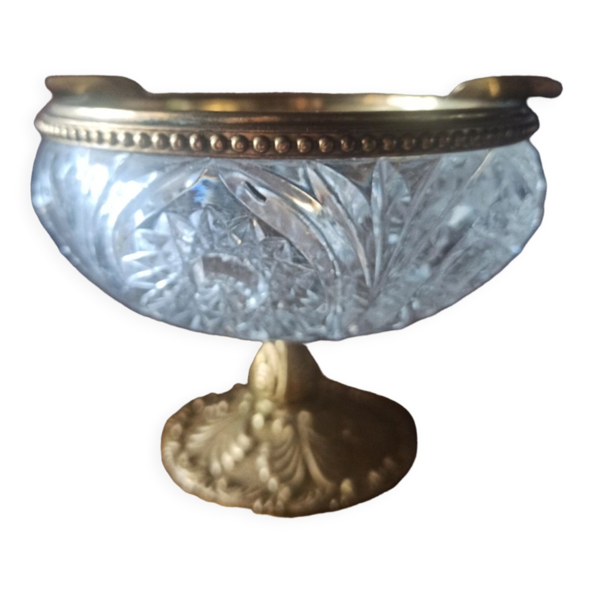 Chiseled crystal ashtray