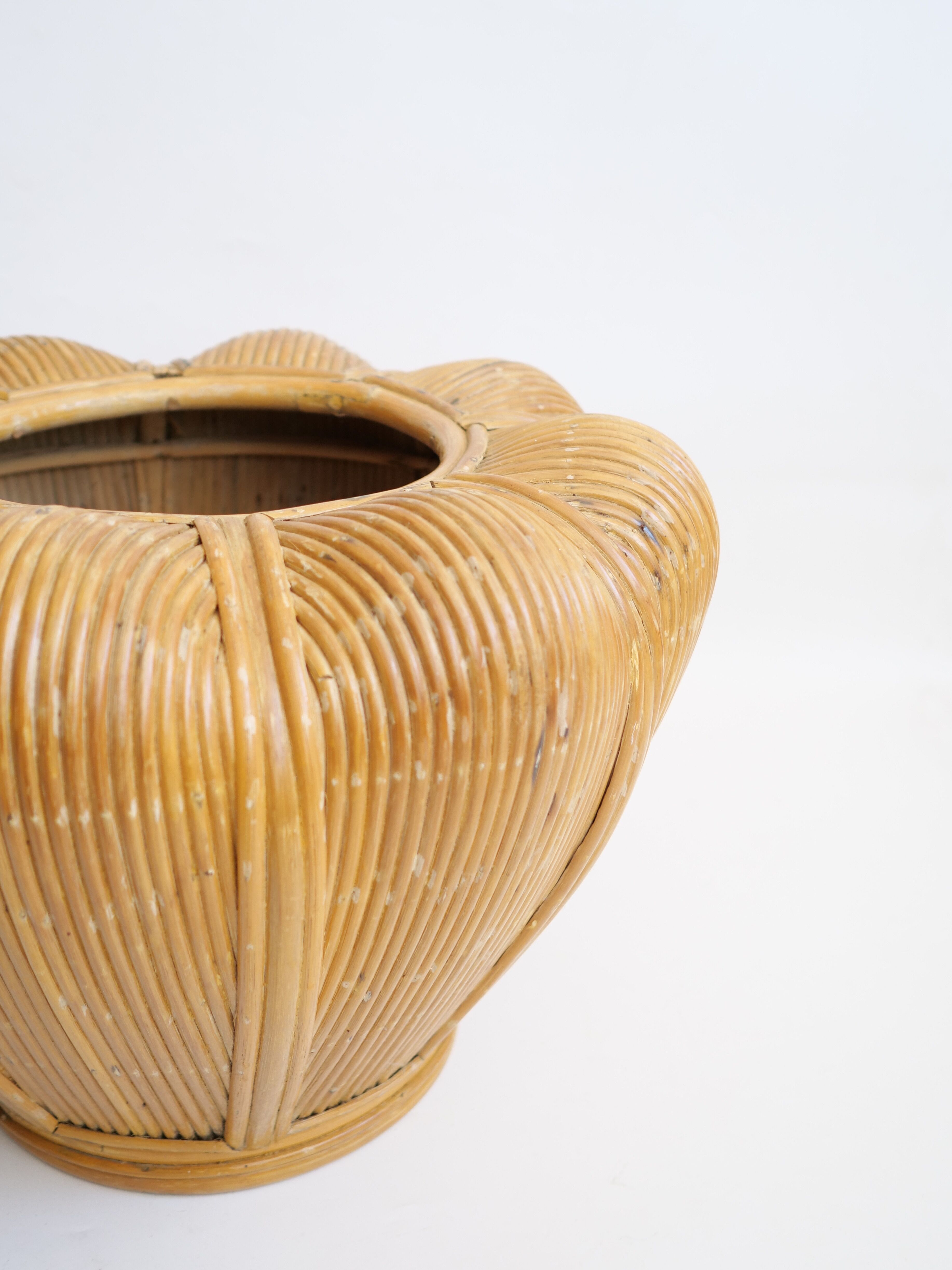 Bamboo art deco pot cover