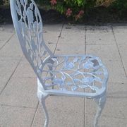 Aluminium cast chair