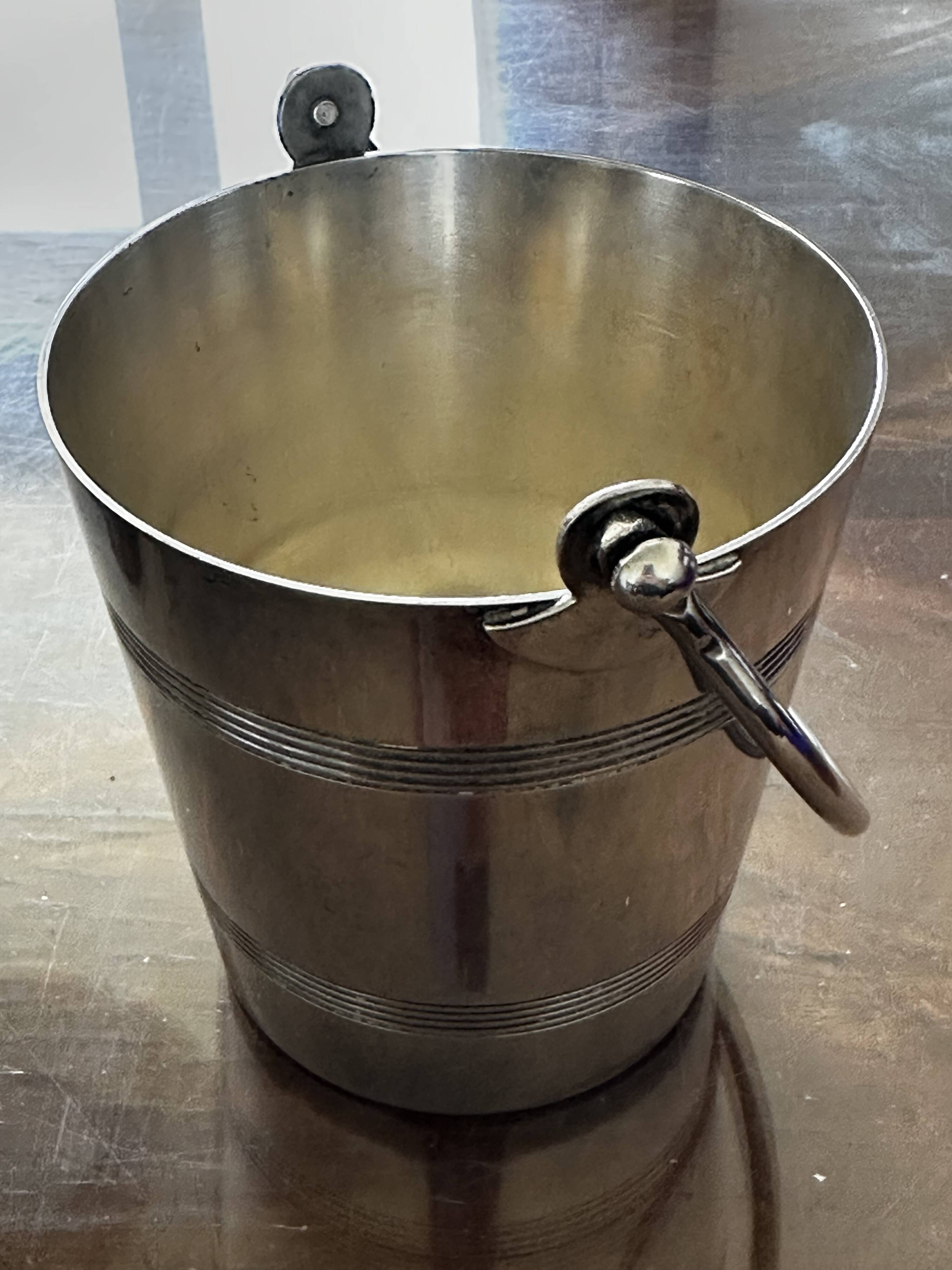 Ice bucket, 1930s period, silver-plated metal, 11 cm high