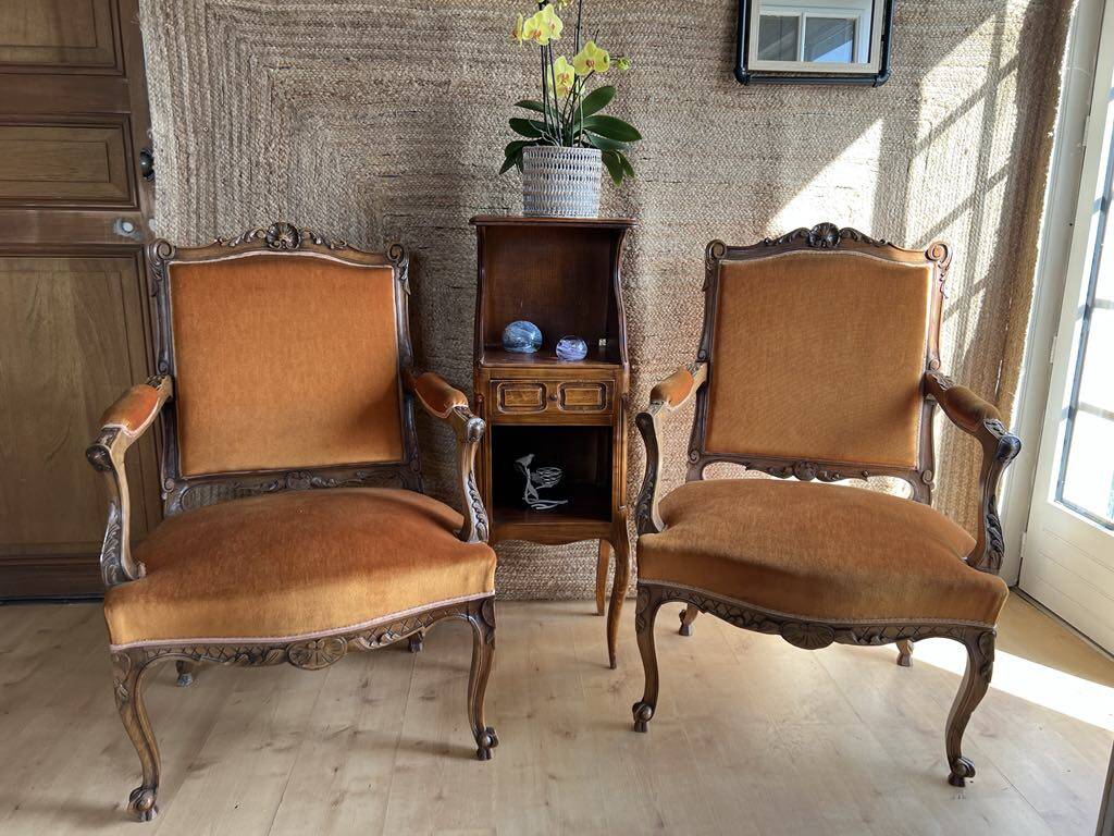 Pair of cabriolet armchairs