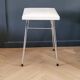 Tabouret vintage en skaï et chrome