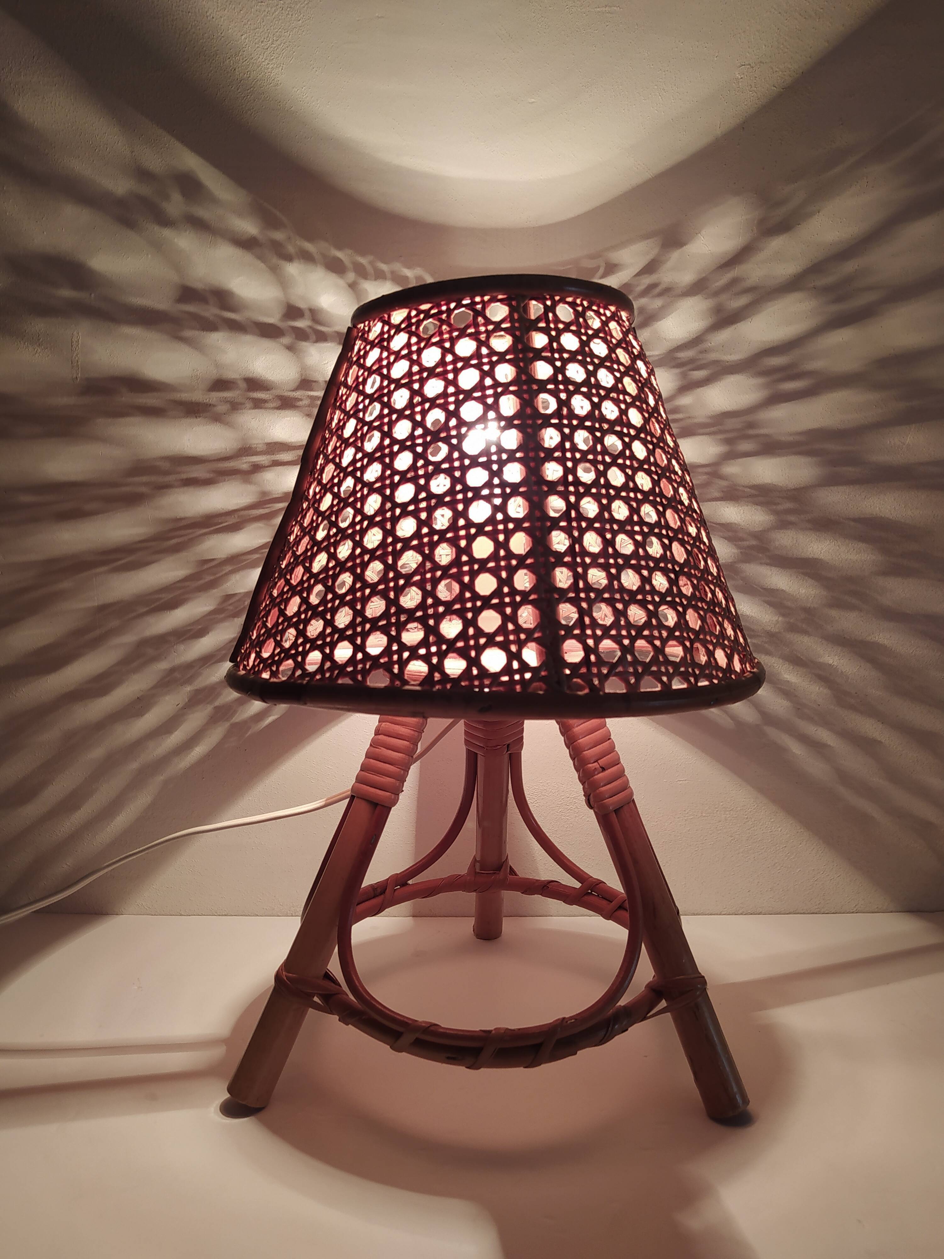 Table lamp in caning and bamboo