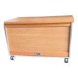 Solid wood storage box on wheels
