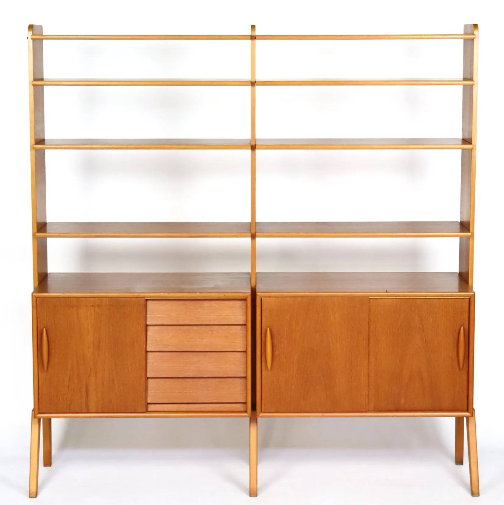Double teak bookshelf from the 1960s.