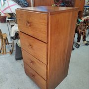 Commode en bois