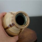 Vase en céramique vernissé jaune