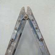 Ancien escabeau échelle de peintre