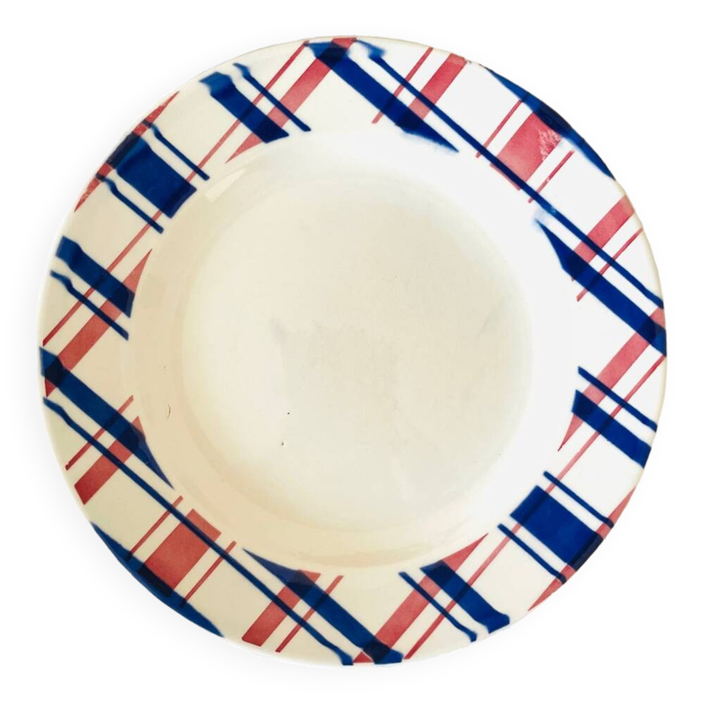 ASSIETTE BASQUE BOIS PAYSAN ET VACHES RELIEF SIGNEE MINVIELLE