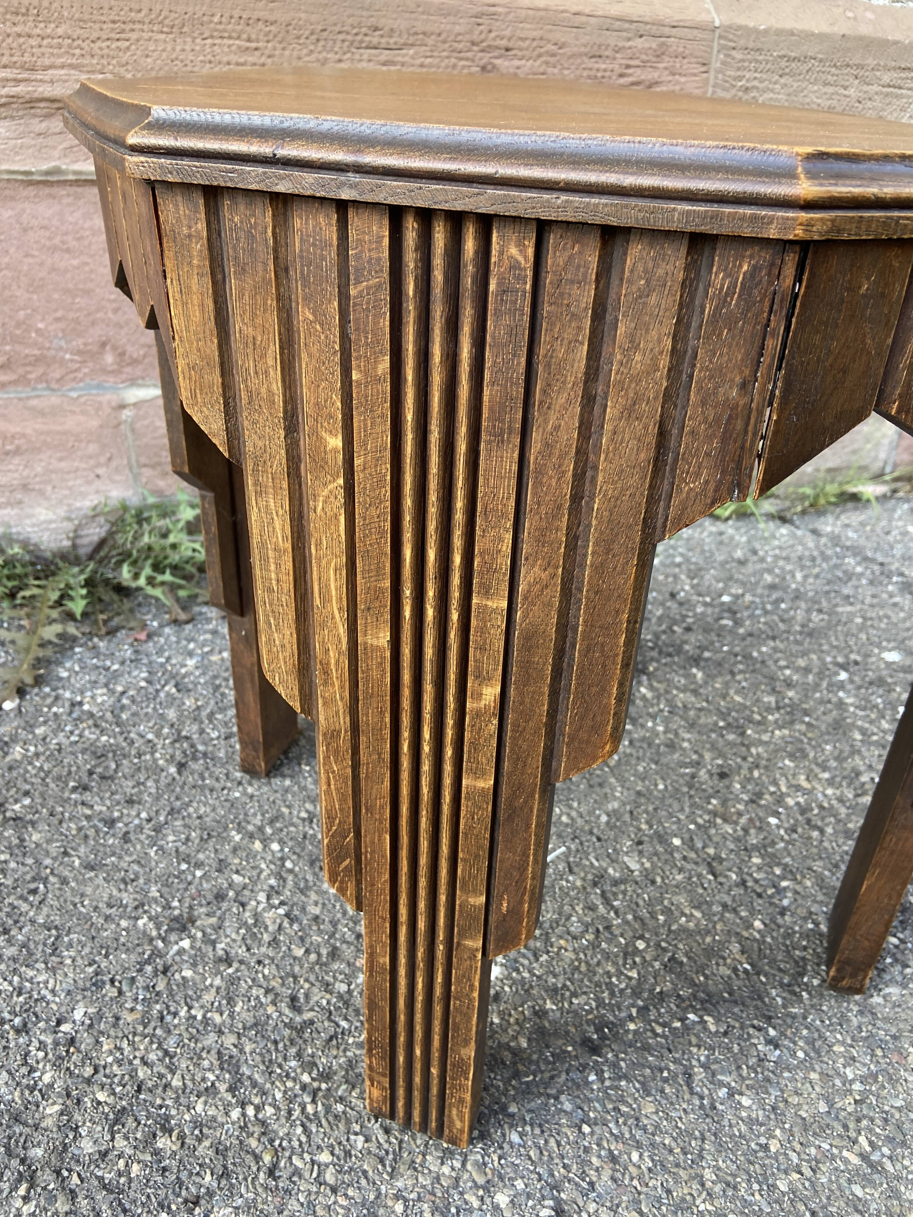 Selette Art Deco style octagonal pedestal table