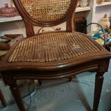 Medallion chairs