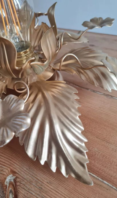 Golden brass flower wall lamp