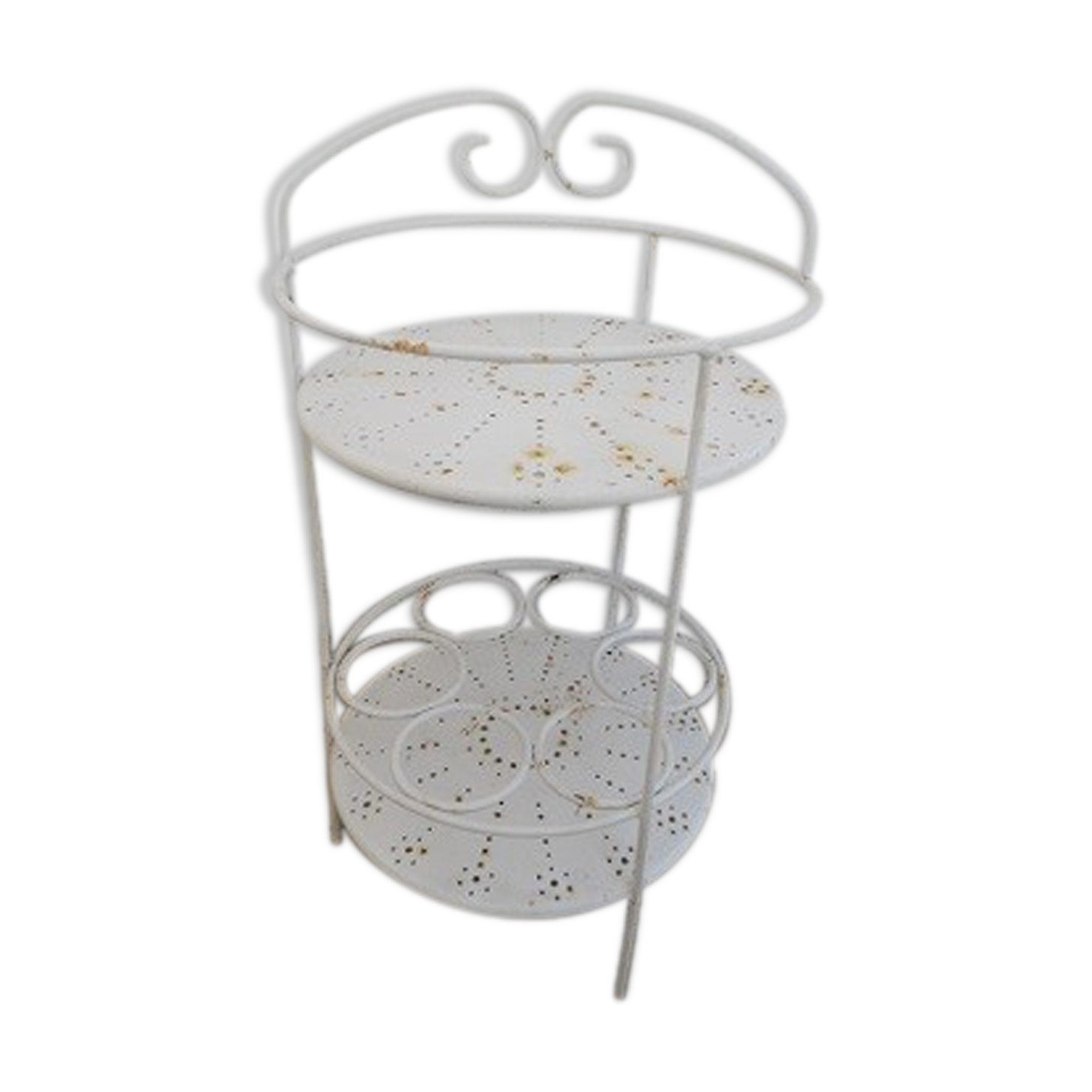 Vintage garden dessert