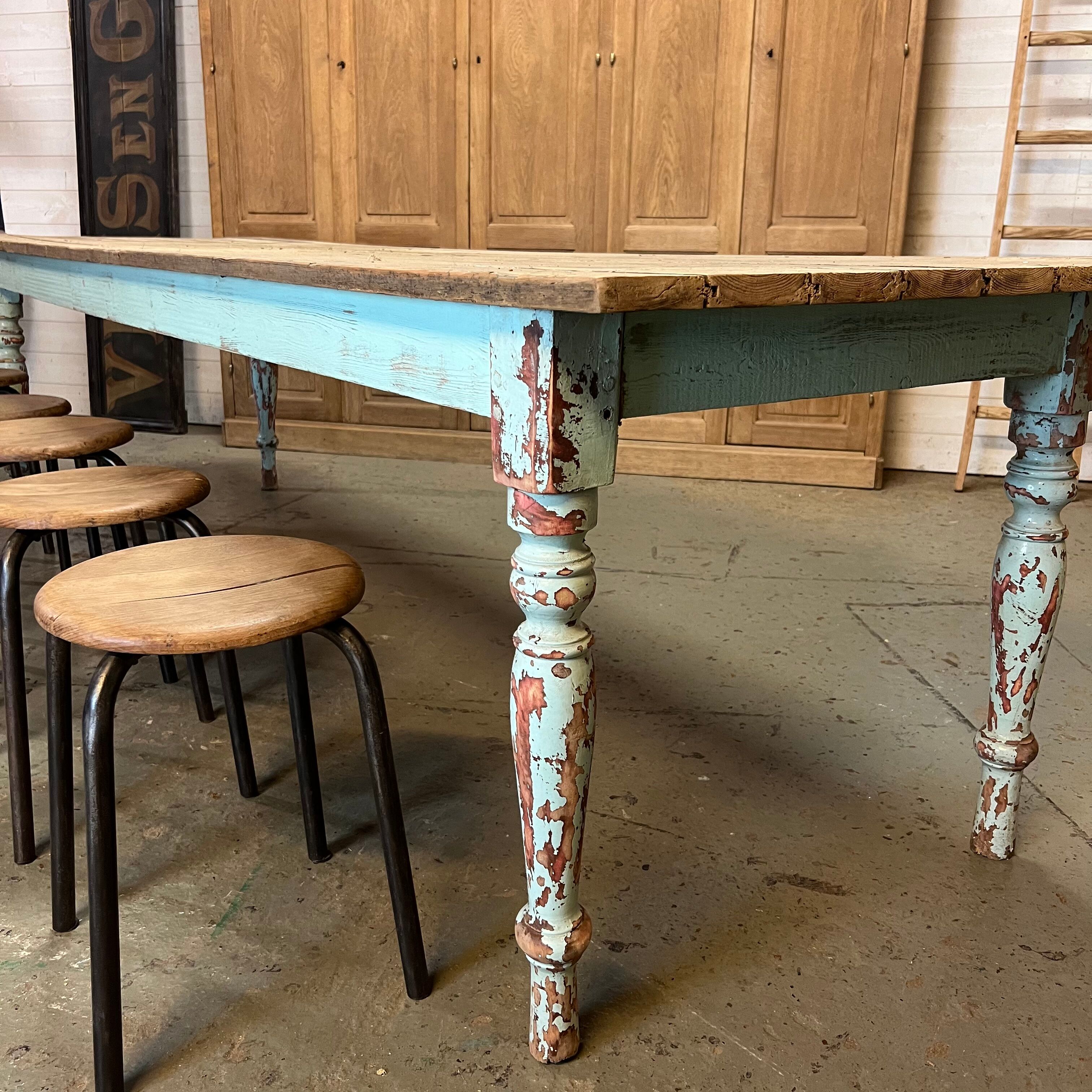 Fir draper table patina mint water